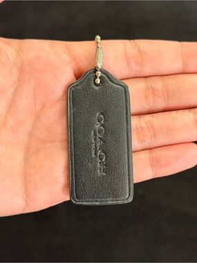 2.25” Medium Modern Coach Leather Key Fob Bag Charm Keychain Hang Tag/Hangtag